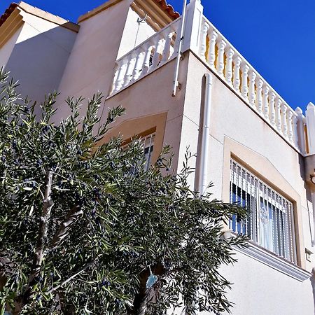 Fabulous Detached Large Villa 5 Bedrooms 3 Bathrooms Backing Onto Villamartin Golf Course Kültér fotó